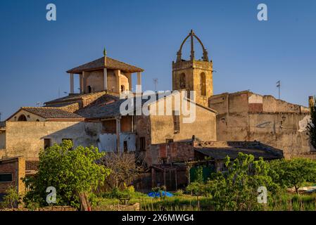 Kirche Sant Fruitós de Bages an einem Frühlingnachmittag (Bages, Barcelona, ​​Catalonia, Spanien) ESP: Iglesia de Sant Fruitós de Bages, Barcelona, España Stockfoto