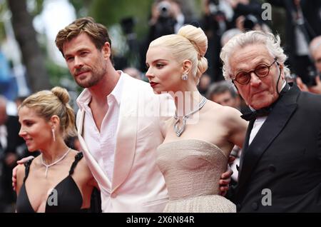 Cannes, Frankreich. Mai 2024. Am 15. Mai 2024 kommen die Schauspieler zur Vorführung des Films „Furiosa: A Mad Max Saga“ bei der 77. Ausgabe der Filmfestspiele in Cannes, Südfrankreich. Quelle: Gao Jing/Xinhua/Alamy Live News Stockfoto