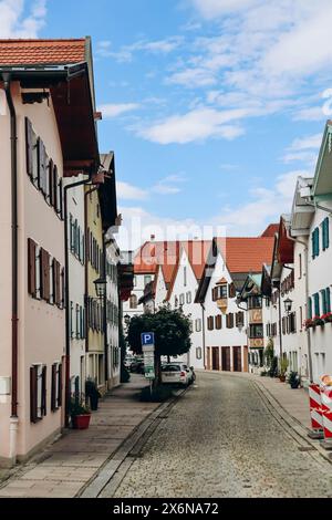 Füssen, Deutschland - 14. August 2023: Malerisches Stadtzentrum von Füssen, Bayern, Süddeutschland Stockfoto