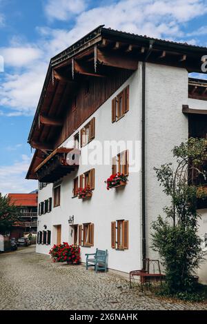 Füssen, Deutschland - 14. August 2023: Malerisches Stadtzentrum von Füssen, Bayern, Süddeutschland Stockfoto