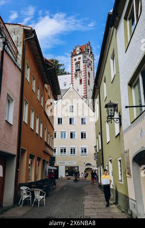 Füssen, Deutschland - 14. August 2023: Malerisches Stadtzentrum von Füssen, Bayern, Süddeutschland Stockfoto