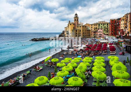 Camogli. Das historische Zentrum von Ligurien liegt am Meer. Wunderbares Italien. Stockfoto