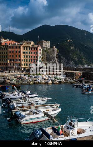 Camogli. Das historische Zentrum von Ligurien liegt am Meer. Wunderbares Italien. Stockfoto