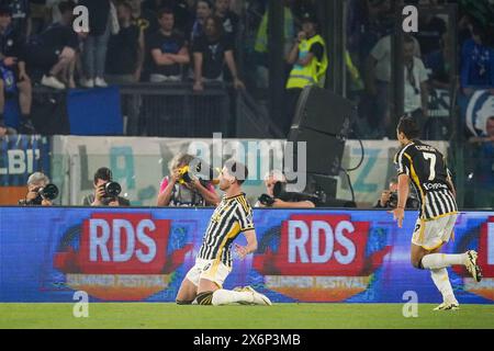 Rom, Italie. Mai 2024. Dusan Vlahovic (Juventus FC) feiert das Tor während des italienischen Cup, Coppa Italia, des letzten Fußballspiels zwischen Atalanta BC und Juventus FC am 15. Mai 2024 im Stadio Olimpico in Rom, Italien - Foto Morgese-Rossini/DPPI Credit: DPPI Media/Alamy Live News Stockfoto