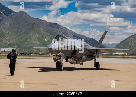 Stabsleiter Jesse Easy, ein Chef des F-35A Demonstrationsteams, bereitet sich auf den Start einer F-35A Lightning II auf der Hill Air Force Base vor Stockfoto