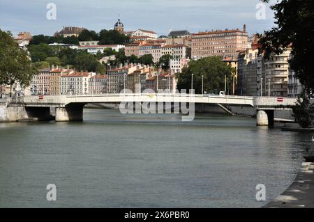 Die Pont de la Feuillée, eine Brücke über den Fluss Saône in Lyon Stockfoto