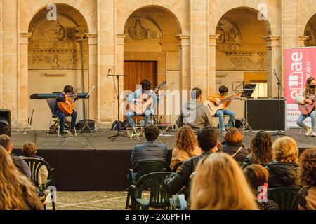 Weihnachtsvorlesung durch die Llucmajor Musikschule, San Buenaventura Kloster, Llucmajor, Mallorca, Balearen, Spanien. Stockfoto