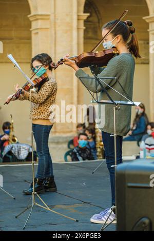 Weihnachtsvorlesung durch die Llucmajor Musikschule, San Buenaventura Kloster, Llucmajor, Mallorca, Balearen, Spanien. Stockfoto