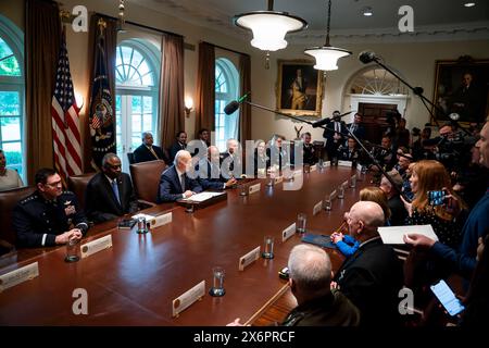 US-Präsident Joe Biden trifft sich am Mittwoch, den 15. Mai 2024, im Kabinettsaal des Weißen Hauses in Washington, DC, mit den Joint Chiefs of Staff und Combatant Commanders. Kredit: Bonnie Cash/Pool über CNP/MediaPunch Stockfoto