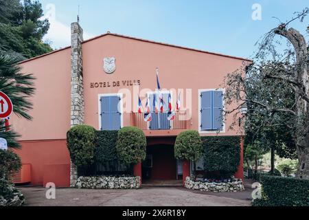 Rathaus im Dorf Eze, an der französischen Riviera Stockfoto