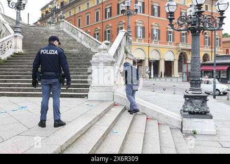 Bologna, Italien. Mai 2024. Bologna, scalinata della montagnola, nella notte del 15 maggio è stato accoltellato a morte un ragazzo tunisino di 21 anni dopo una tentata rapina. Bologna, Italia - Cronaca - Giovedì 16 Maggio 2024 ( Foto Guido Calamosca/LaPresse ) Bologna, Bergtreppe, in der Nacht des 15. Mai wurde ein 21-jähriger tunesischer Junge nach einem versuchten Raubüberfall erstochen. News - Bologna, Italien - so, 16. do 2024 ( Foto Guido Calamosca/LaPresse ) Credit: LaPresse/Alamy Live News Stockfoto