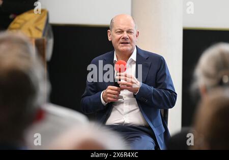 Mannheim, Deutschland. Mai 2024. Bundeskanzler Olaf Scholz (SPD) trifft sich mit gewerkschaftsvertretern zum Meinungsaustausch. Quelle: Uli Deck/dpa/Alamy Live News Stockfoto