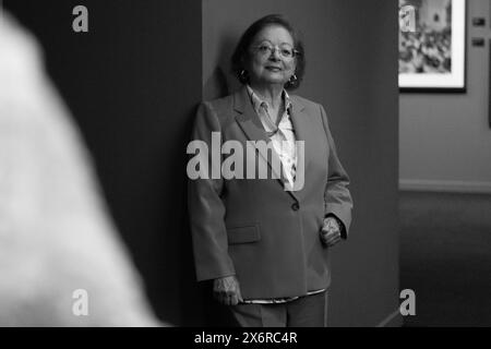 Fotografin Cristina Garcia Rodero posiert bei der Eröffnung ihrer Ausstellung „Hidden Spain“ im Circulo de Bellas Artes am 16. Mai 2024 in Madrid (Foto: Oscar Gonzalez/SIPA USA) Stockfoto