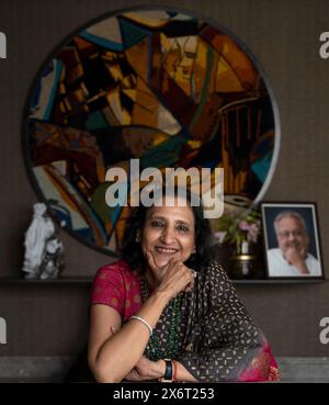 Mumbai, Indien. August 2023. MUMBAI, INDIEN – 9. AUGUST: Rekha jhunjhunwala, Ehefrau von Rakesh jhunjhunwala posiert für das Foto in ihrem Haus Rare Villa, Malabar Hill am 9. August 2023 in Mumbai, Indien. (Foto: Satish Bate/Hindustan Times/SIPA USA) Credit: SIPA USA/Alamy Live News Stockfoto