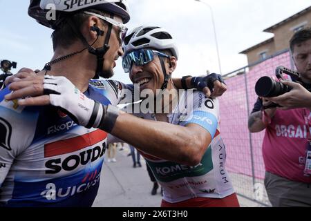 Fano, Italien. Mai 2024. Alaphilippe Julian (Team Soudal - Quickstep) gewinnt die 12. Etappe des Giro d'Italia von Martinsicuro nach Fano, Italien - Donnerstag, 16. Mai 2024 - Sport, Radfahren (Foto: Marco Alpozzi/LaPresse) Credit: LaPresse/Alamy Live News Stockfoto