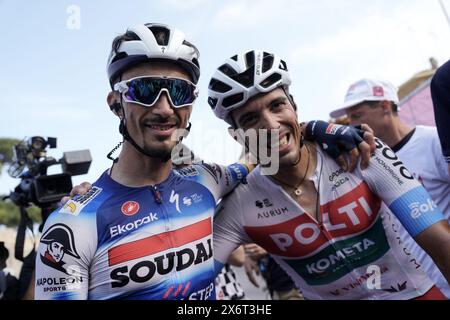 Fano, Italien. Mai 2024. Alaphilippe Julian (Team Soudal - Quickstep) gewinnt die 12. Etappe des Giro d'Italia von Martinsicuro nach Fano, Italien - Donnerstag, 16. Mai 2024 - Sport, Radfahren (Foto: Marco Alpozzi/LaPresse) Credit: LaPresse/Alamy Live News Stockfoto