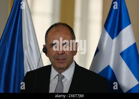 Prag, Tschechische Republik. Mai 2024. Der griechische Außenminister Giorgos Gerapetritis wurde während einer gemeinsamen Pressekonferenz in Prag gesehen. Der griechische Außenminister Giorgos Gerapetritis besuchte die Tschechische Republik und traf in Prag mit dem tschechischen Außenminister Jan Lipavsky zusammen. Quelle: SOPA Images Limited/Alamy Live News Stockfoto