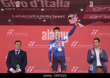 Fano, Italien. Mai 2024. Alaphilippe Julian (Team Soudal - Quickstep) gewinnt die 12. Etappe des Giro d'Italia von Martinsicuro nach Fano, Italien - Donnerstag, 16. Mai 2024 - Sport, Radfahren (Foto: Fabio Ferrari /LaPresse) Credit: LaPresse/Alamy Live News Stockfoto