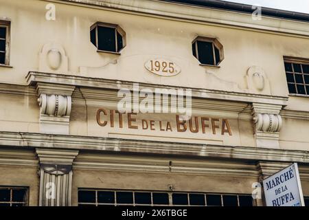 Nizza, Frankreich - 19. November 2023 : ein alter und heute verlassener Markt in Nizza - "Marché de la Buffa" Stockfoto