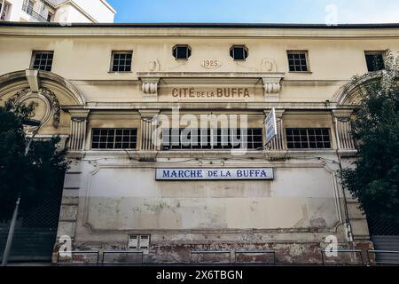 Nizza, Frankreich - 19. November 2023 : ein alter und heute verlassener Markt in Nizza - "Marché de la Buffa" Stockfoto