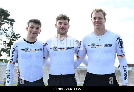 Dudenhofen, Deutschland. Mai 2024. Radsport/Strecke: BDR präsentiert seine Bahnradsprintern für die Olympischen Spiele. Luca Spiegel (l-r), Maximilian Dörnbach und Nik Schröter. Quelle: Bernd Weißbrod/dpa/Alamy Live News Stockfoto