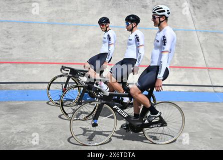 Dudenhofen, Deutschland. Mai 2024. Radsport/Strecke: BDR präsentiert seine Bahnradsprintern für die Olympischen Spiele. Luca Spiegel, Maximilian Dörnbach und Nik Schröter fahren auf der Strecke. Quelle: Bernd Weißbrod/dpa/Alamy Live News Stockfoto