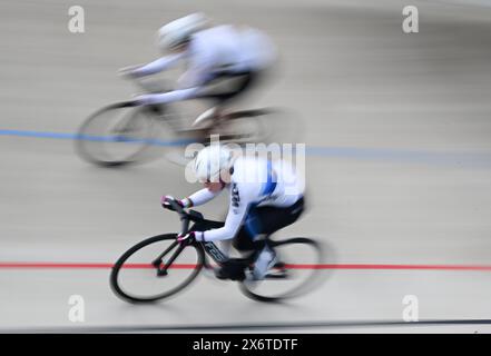 Dudenhofen, Deutschland. Mai 2024. Radsport/Strecke: BDR präsentiert seine Bahnradsprintern für die Olympischen Spiele. Emma Hinze trainiert auf der Strecke. Quelle: Bernd Weißbrod/dpa/Alamy Live News Stockfoto