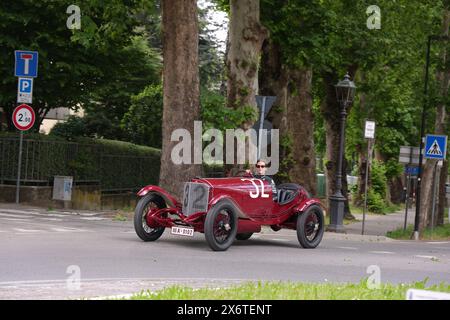 Imola, Italie. Mai 2024. RUSSELL George (gbr) fuhr den 100 Jahre alten Mercedes-Rennwagen Formel 1 MSC Cruises Gran Premio del Made in Italy e Dell'Emilia-Romagne 2024, 7. Runde der Formel-1-Weltmeisterschaft 2024 vom 17. Bis 19. Mai 2024 auf dem Autodromo Enzo e Dino Ferrari in Imola, Italien - Foto DPPI Credit: DPPI Media/Alamy Live News Stockfoto