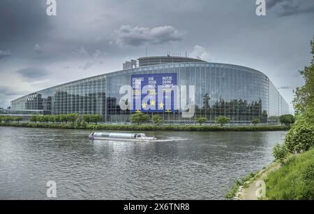 River Ill, Europäisches Parlament, 1 Alle. Du Printemps, Straßburg, Departement Bas-Rhin, Frankreich Stockfoto