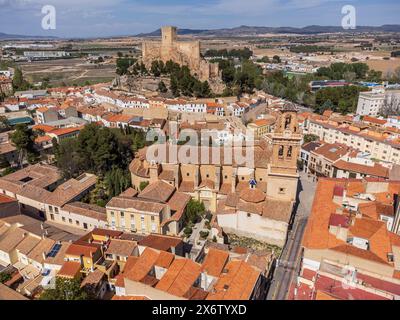 Schloss Almansa, nationales historisches und künstlerisches Denkmal, 14. Jahrhundert auf den Überresten von Almohad, Almansa, Provinz Albacete, Castilla-La Mancha, Spanien. Stockfoto