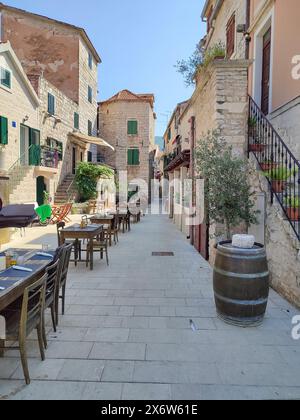 Stari Grad, Hvar, Kroatien 08-22-2023, sonniger Sommertag in der wunderschönen Altstadt. Stockfoto