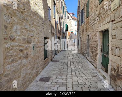 Stari Grad, Hvar, Kroatien 08-22-2023, sonniger Sommertag in der wunderschönen Altstadt. Stockfoto