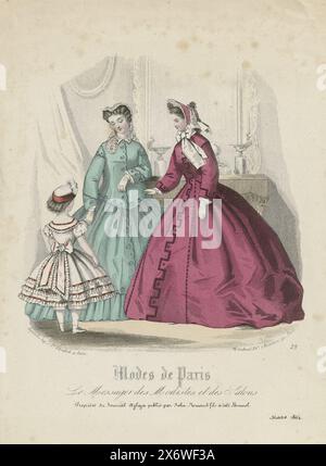 Le Messager des Modistes et des Salons, Modes de Paris, Journal Aglaja, März 1864, Nr. 29, zwei Frauen in Kleidern mit langen Röcken. Kinderkleidung: Mädchen in einem Kleid mit kurzen Puffärmeln und Schleife auf dem Rücken. Randloser Hut mit Feder. Der Druck wurde in Aglaja (1848–1864), einem monatlichen Booklet für Frauenhandarbeit, veröffentlicht von A. C. Kruseman in Haarlem., Druckerei: Anonym, Verlag: Ad. Goubaud et Fils (erwähnt zum Gegenstand), Herausgeber: Johan Noman (erwähnt zum Gegenstand), Herausgeber: Paris, Verlag: Zaltbommel, Drucker: Paris, 1864, Papier, Gravur, Höhe, 203 mm x Breite Stockfoto