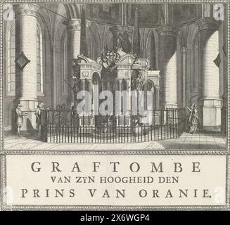 Grabmal von Willem I., Prinz von Orange, 1623, Grabmal seiner Hoheit des Prinzen von Oranie (Titel auf Objekt), Grabmal oder Mausoleum von Willem I. in der Nieuwe Kerk in Delft, fertiggestellt 1623. Von vorne gesehen mit dem Bild des sitzenden Prinzen. Mit dem Rahmen und einem separat bedruckten Titel am unteren Rand des Bildes., Print, Print Maker: Anonym, Low Countries, 1700 - 1799, Papier, Ätzen, Buchdruck, Höhe, 253 mm x Breite, 278 mm Stockfoto