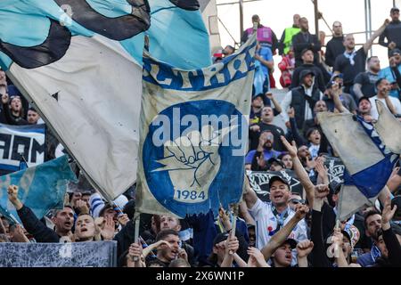 Bergamo, Italien. Mai 2024. Die Fans von Olympique de Marseille feuern ihre Mannschaft vor dem Spiel der UEFA Europa League im Gewiss-Stadion in Bergamo an. Der Bildnachweis sollte lauten: Jonathan Moscrop/Sportimage Credit: Sportimage Ltd/Alamy Live News Stockfoto