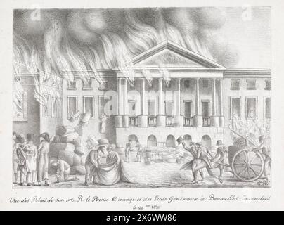 Feuer im Palast in Brüssel, 1820, Vue des Palais de Son A.R. le Prince D'orange et des Etats Généraux à Bruxelles Incendiés le 29. Xbre 1820 (Titel zum Objekt), Feuer im Palast der Nation, Residenz des Prinzen von Orange und Versammlungsort der Generalstaaten in Brüssel, 29. Dezember 1820. Haushaltswaren werden aus den Fenstern des Palastes geworfen, rechts kommt die Feuerwehr mit einer Pumpe an., Druck, Druckerei: Unbekannt, (auf dem Gegenstand erwähnt), Belgien, 1820, Papier, Höhe, 246 mm x Breite, 333 mm Stockfoto