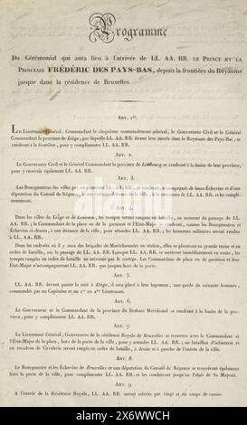 Empfangsprogramm des fürstlichen Ehepaares in Brüssel, 1825, Program du Cérémonial qui aura lieu à l'Arrival of the LL. AA. RR. le Prince et la Princesse Frédéric des Pays-Bas (...) dans la résidence de Bruxelles (Titel zum Objekt), Programm des zeremoniellen Empfangs des Paares Prinz Frederik und Prinzessin Louise von Preußen, in Brüssel nach ihrer Hochzeit am 21. Mai 1825. Beidseitig bedrucktes Blatt mit einer Liste von 15 nummerierten Artikeln, erstellt vom Kammermeister Comte D'Outremont., Textblatt, Verlag: Anonym, Brüssel, 1825, Papier, Buchdruck, Höhe, 316 mm Stockfoto