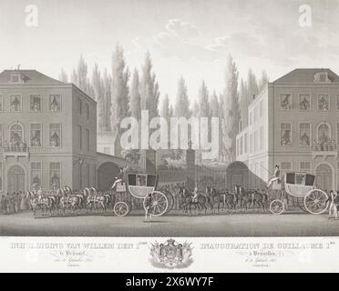 Einweihung von Wilhelm I. I. in Brüssel, 21. September 1815 (Train.), Inauguration de Guillaume 1er à Bruxelles, 21. September 1815. (Cortège.) (Titel zum Objekt), zwölf Platten der Ankunft und Einweihung Wilhelms I. in Brüssel und der Schlachten von Quatre-Bras und Waterloo 1815 (Serientitel), feierlicher Eintritt der Prozession zur Einweihung von König Wilhelm I. in Brüssel am 21. September 1815. Zwei Hofwagen mit je sechs Pferden. Unten sind die Titel in Niederländisch und Französisch durch das Wappen von König Wilhelm I. getrennt, Teil einer Serie von Platten der Ankunft und Stockfoto