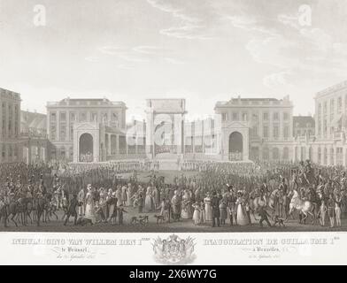 Einweihung von Wilhelm I. in Brüssel am 21. September 1815, Einweihung von Wilhelm I. I. in Brüssel, 21. September 1815, Einweihung de Guillaume 1er à Bruxelles, le 21. September 1815 (Titel zum Objekt), zwölf Platten der Ankunft und Einweihung Wilhelms I. in Brüssel und der Schlachten von Quatre-Bras und Waterloo 1815 (Serientitel), Einweihung König Wilhelm I. in Brüssel am 21. September 1815. Der König steht auf einer Plattform unter freiem Himmel und legt den Eid vor der Öffentlichkeit ab. Unten sind die Titel in Niederländisch und Französisch durch das Wappen von König Wilhelm I. getrennt Stockfoto