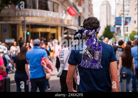 Die Straßen Madrids während der San Isidro-Feierlichkeiten und der Real Madrid-Feier Stockfoto