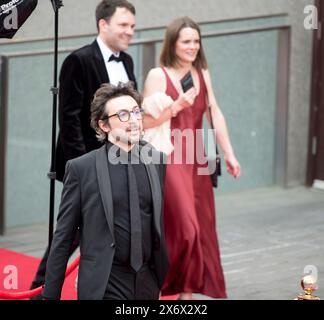 London, Großbritannien. 12. Mai 2024 Alex Zane, englischer Fernsehmoderator und DJ, nimmt an den BAFTA Television Awards in der Royal Festival Hall Teil. Stockfoto