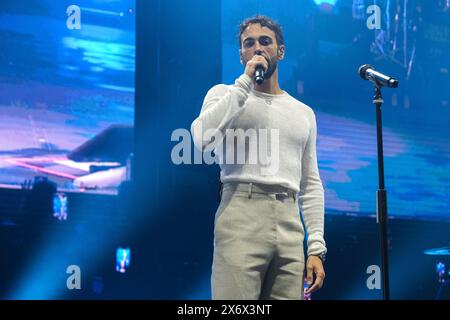 Marco Mengoni Gast bei den italienischen Songwritern Gazzelle, Pseudonym von Flavio Bruno Pardini, Konzert in der Arena di Verona für seine besonderen Live-Auftritte Ò16.05.24 - Arena di VeronaÓ am 16. Mai 2024 in Verona, Italien. Stockfoto