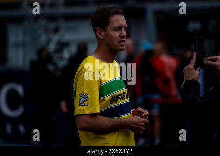 Imola, Italien, 16. Mai 2024, Sebastian Vettel, ehemaliger Rennfahrer, der beim Aufbau dabei war, Runde 07 der Formel-1-Meisterschaft 2024. Quelle: Michael Potts/Alamy Live News Stockfoto