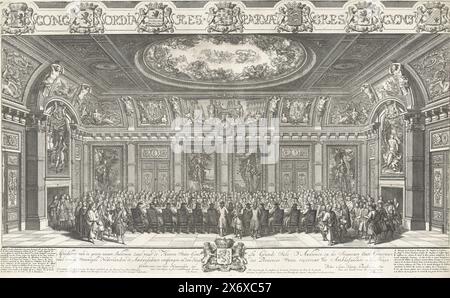 Die Eröffnung der neuen Audience Hall of the States General (Trêveszaal), 1697, Bild der großen neuen Audience Hall, in der die Herren des Generalstaatsanwalts der Vereinigten Niederlande die Botschafter in der Hage, La Grande Sale d'Audience, ou les Seigneurs Etats Generaux des Provinces Unies, empfangen, La Haye (Titel auf Objekt), der neue Saal Trêves, in dem der Generalstaatsanwalt ausländische Botschafter empfängt, wurde im Oktober 1697 eröffnet. Der Raum ist voll von Mitgliedern der Generalstaaten und mehreren ausländischen Gesandten. An den Wänden befinden sich Gemälde mit Porträts von Stockfoto