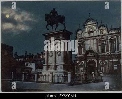 Reiterstatue von Bartolomeo Colleoni in Venedig bei Nacht, Monumento de Bart. Colleoni. VENECIA. (Titel über Objekt), Teil des Reisealbums mit Fotos und Zeichnungen von Manuel Mayo 1876., Foto, anonym, Venedig, 1850 - 1876, Fototräger, Albumendruck, Höhe, 180 mm x Breite, 238 mm Stockfoto