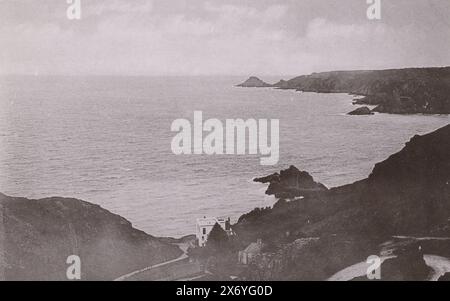 Coast at Bouley Bay on Jersey, Bouley Bay (Titel auf Objekt), fotomechanischer Druck, Anonym, Hersteller: Anonym, Jersey, 1870 - 1930, Papier, Kollotyp, Höhe, 100 mm x Breite, 150 mm Stockfoto