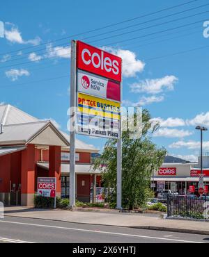 Der Eingang zum Tenterfield Shopping Centre, einschließlich Coles, in Tenterfield, New South Wales, Australien, der Geburtsort der Föderation in australien Stockfoto