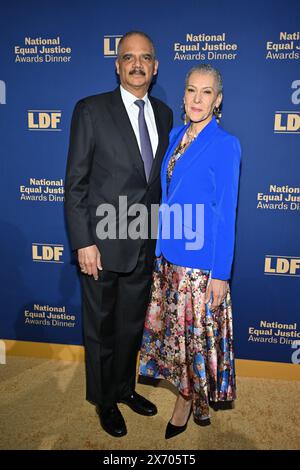 Eric Holder und Sharon Malone nehmen am 16. Mai 2024 an dem 36. National Equal Justice Awards Dinner des Legal Defense Fund im Glasshouse Teil Stockfoto