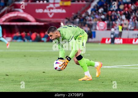 Almeria, Spanien. Mai 2024. Luis Maximiano von UD Almeria wurde im Power Horse Stadium beim Spiel der LaLiga EA Sports 2023/2024 zwischen UD Almeria und FC Barcelona gezeigt. Endstand: UD Almeria 0:2 FC Barcelona Credit: SOPA Images Limited/Alamy Live News Stockfoto