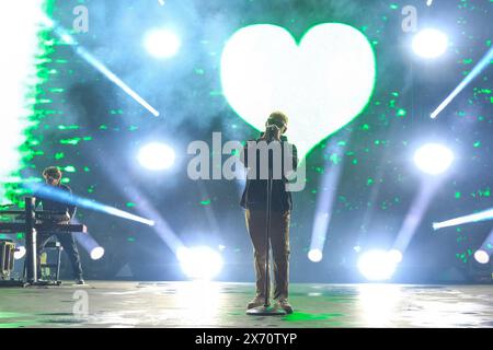 Verona, Italien. Mai 2024. Der italienische Songwriter Gazzelle, Pseudonym von Flavio Bruno Pardini, tritt am 16. Mai 2024 in Verona auf der Bühne der Arena di Verona auf. (Foto: Roberto Tommasini/NurPhoto) Credit: NurPhoto SRL/Alamy Live News Stockfoto